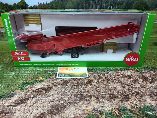 2466 - elektrisches Förderband mit Zuggabel,1:32,neu in OVP