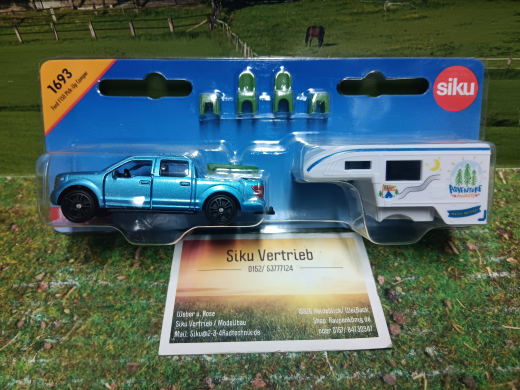 1693 - Ford F150 Pick-up Camper