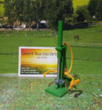 2468 - Holzspalter,1:32,neu in OVP,inkl.Baumstämme