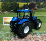 3273 - New Holland T8.390,1:32,neu in OVP
