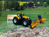2940 - Traktor mit Räumschild und Streuer,1:50,neu in OVP