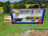2542 - Pkw mit Wohnwagen inkl.Zubehör