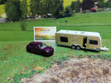 2542 - Pkw mit Wohnwagen inkl.Zubehör