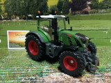 3285 - Fendt 724 Vario,1:32,neu in OVP