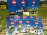 1001 - 12 Siku Kataloge klein/groß A5 2011,2012,-2024-2025,neu,Kundenkataloge