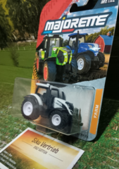 8503-Farm Fahrzeuge,Valtra T4,1:64,neu in OVP