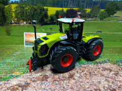 3271 - Claas Xerion, 1:32,neu in IVP