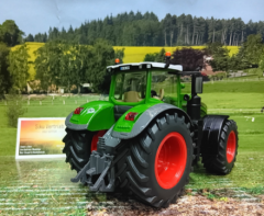 3287 - Fendt 1050 Vario,1:32,neu in OVP,Traktor,Landmaschine