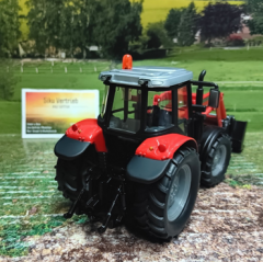 3653 - MF 894 mit Frontlader, Traktor, Bauernhof, 1:32