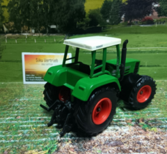 2961 - Fendt Farmer Favorit 926,geb. guter Zustand,1:32