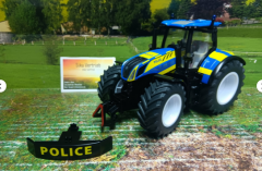 3297-New Hollan Polizei Traktor,1:32,Neuheit 2/2026