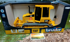 Bruder Cat Bulldozer  ,1:16,neu in OVP, Baustelle, Bauernhof