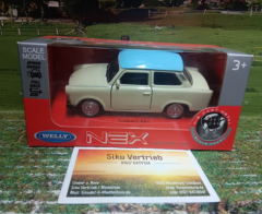 Welly Next Modells,Trabant 601,weiß/blau, 1:24,neu in OVP