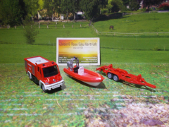 1636 - Unimog Feuerwehr mit Boot,Siku Blister,neu in OVP