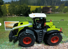 6791 - Claas Xerion 5000 Trac VC mit Bluetooth App Steuerung