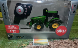 6881 - John Deere 8345R - Set mit Fernsteuerung,1:32,neu in OVP